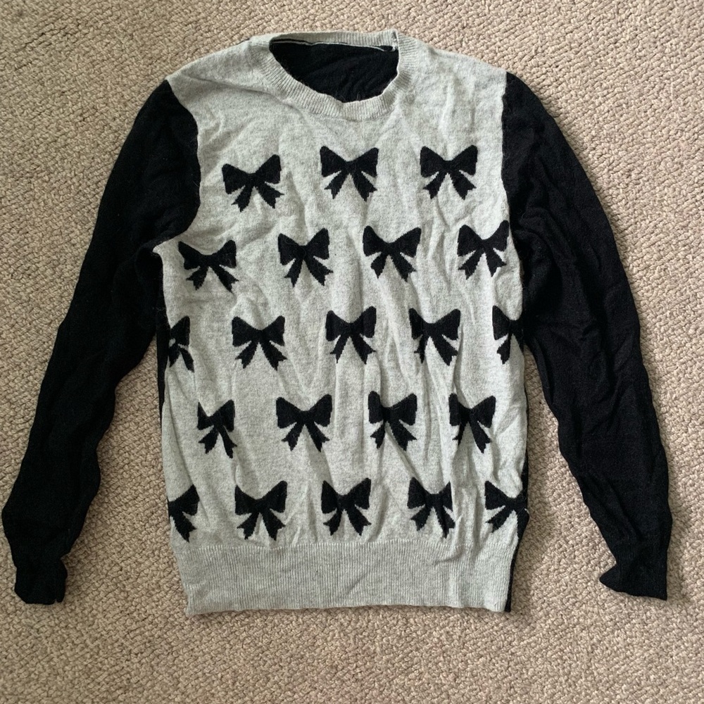 Black and Grey Sweater w/ Bows